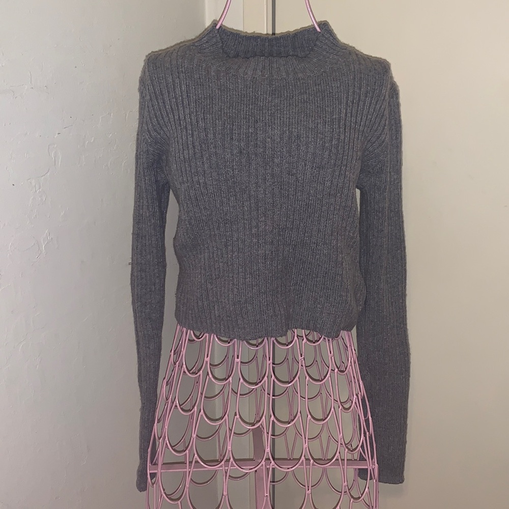 Like New Brandy Melville Gray Mock Turtleneck Sweater - One Size - Picture 3 of 11